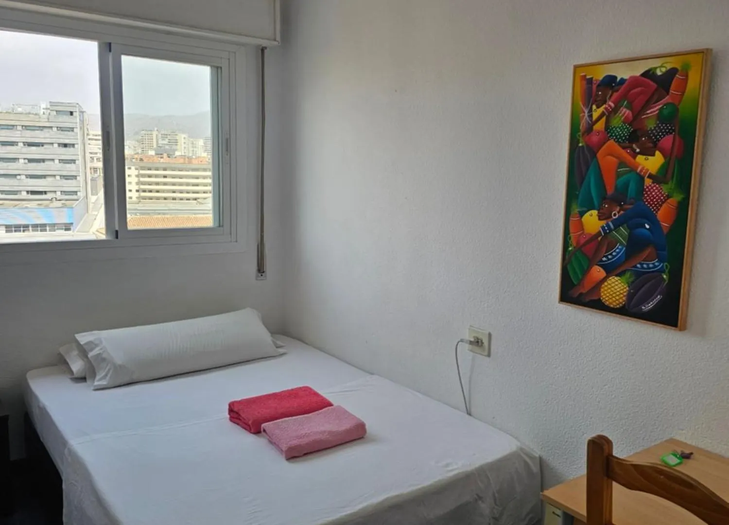 Habitacion Privada Preciosa Grande Privada Centro Malaga Y Cerca De La Playa Wi-Fi 0*,  Spain